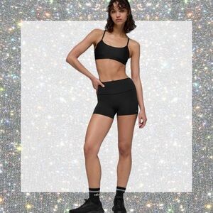 ALO Yoga 3" High-Waist Airlift Short in Black size XS NWT!